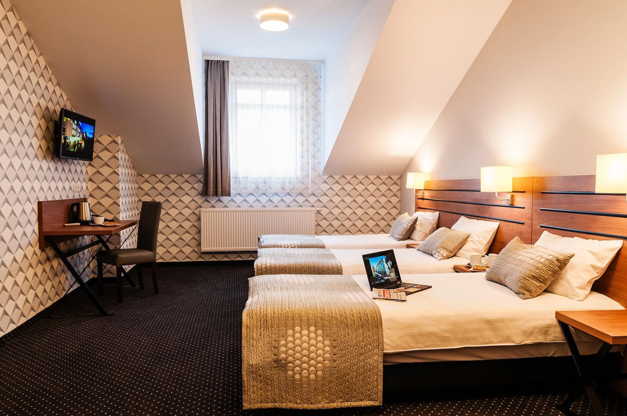 Hotel Wilga Krasków Εξωτερικό φωτογραφία