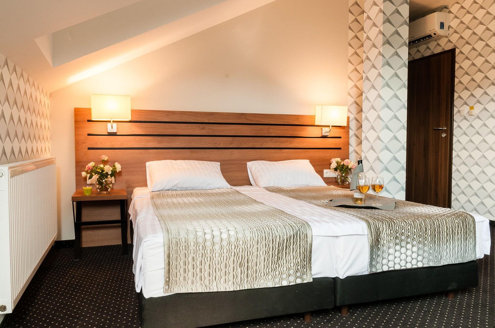 Hotel Wilga Krasków Εξωτερικό φωτογραφία