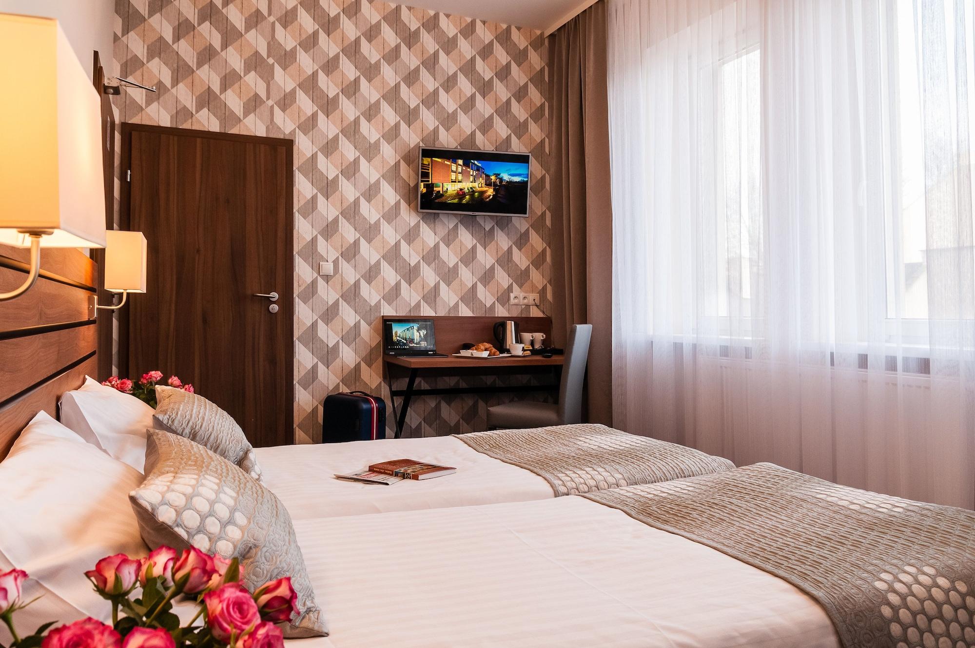 Hotel Wilga Krasków Εξωτερικό φωτογραφία