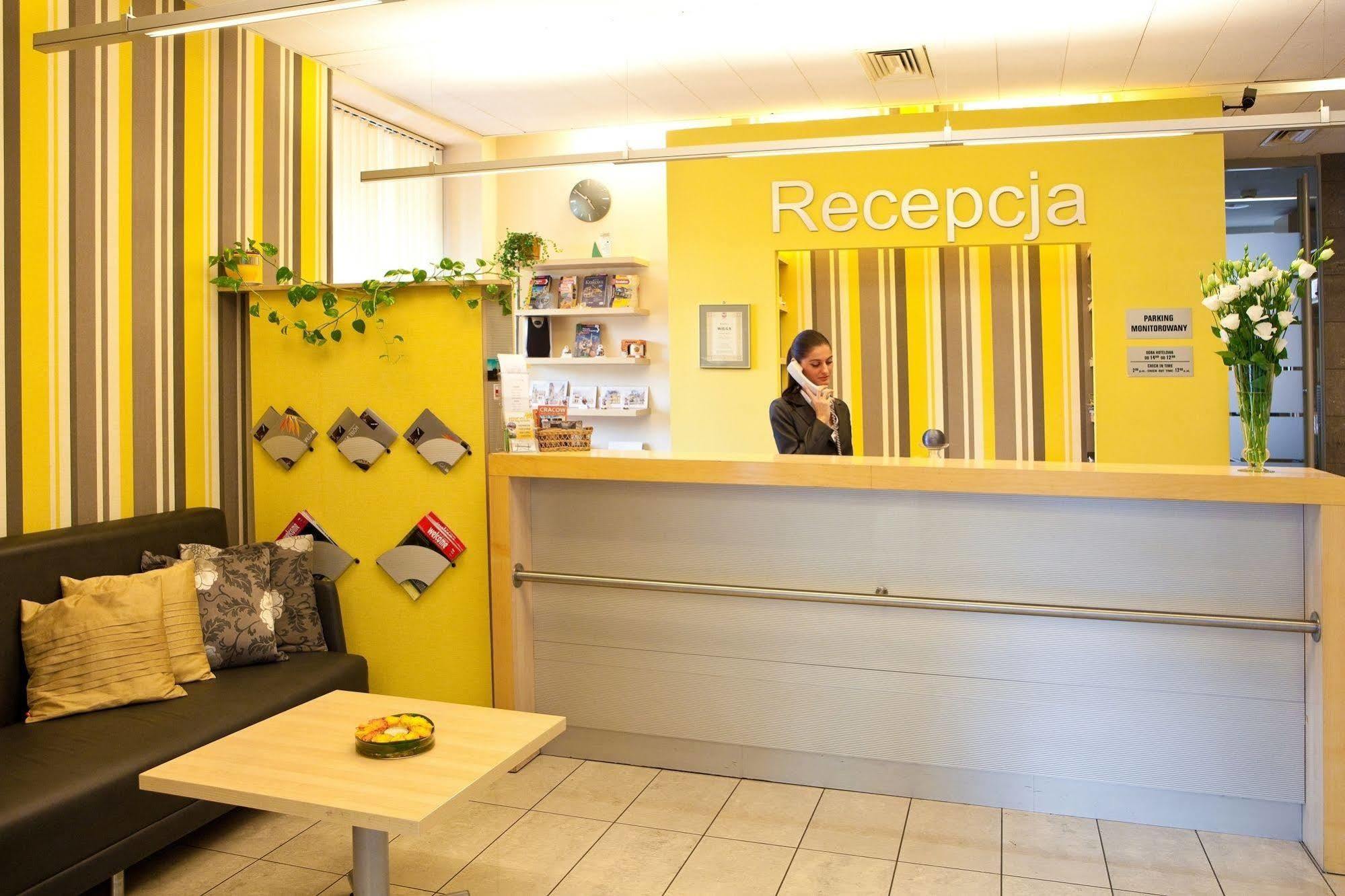 Hotel Wilga Krasków Εξωτερικό φωτογραφία