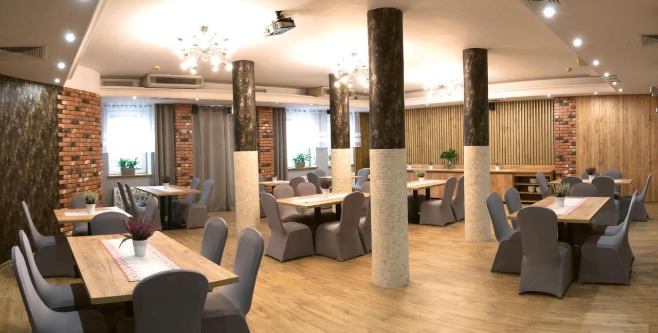 Hotel Wilga Krasków Εξωτερικό φωτογραφία